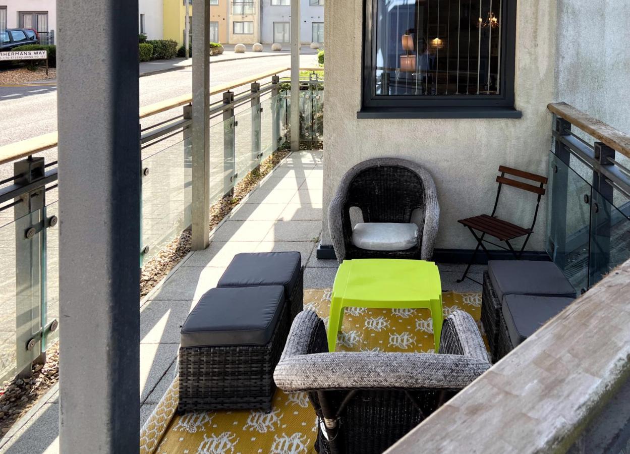 شقة Retro Seaside Apt With Patio سوانسي المظهر الخارجي الصورة